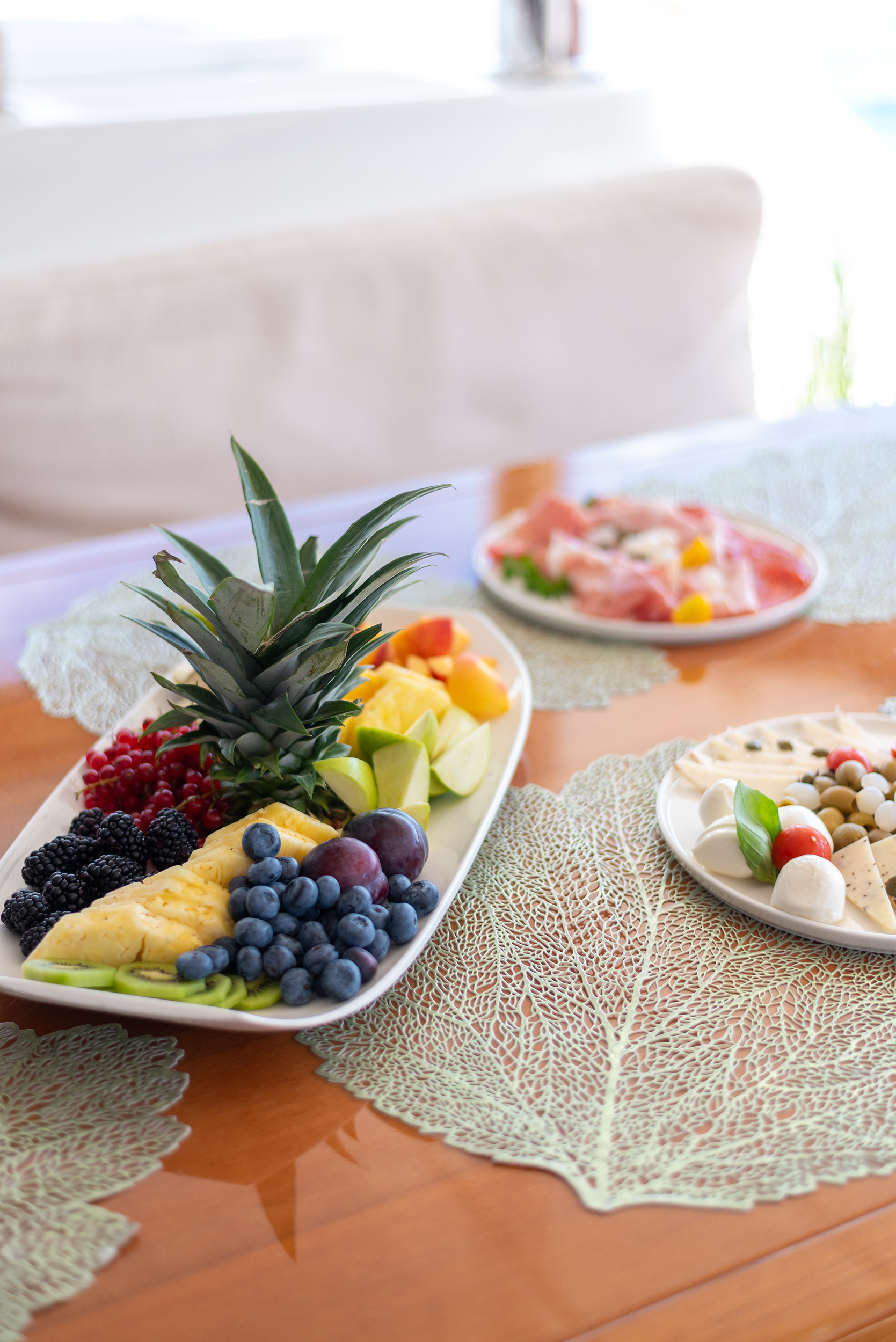 Lagoon 620 - Image 7